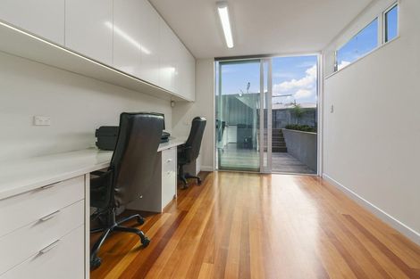 Photo of property in 444 Old Te Atatu Road, Te Atatu Peninsula, Auckland, 0610