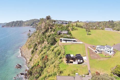 Photo of property in 104-106 Lax Crescent, Leigh, 0985