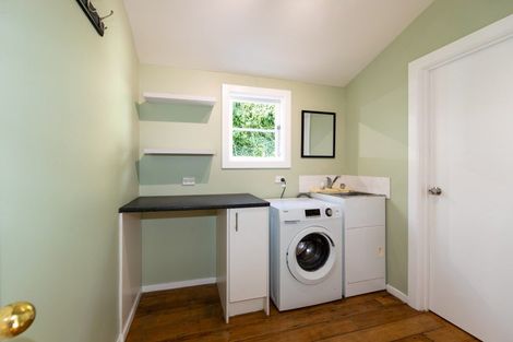 Photo of property in 131 Shakespeare Road, Bluff Hill, Napier, 4110