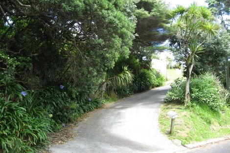 Photo of property in 9 Berridge Road, Muriwai, 0881