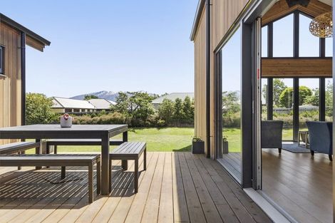 Photo of property in 7 Sapphire Spring Rise, Wanaka, 9305