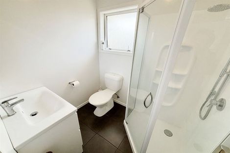 Photo of property in 35 Pinehurst Crescent, Russley, Christchurch, 8042