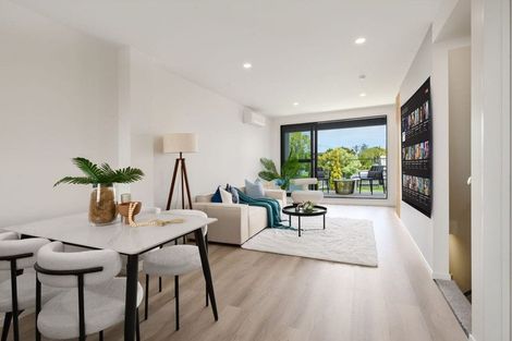 Photo of property in 1/36 Longburn Road, Henderson, Auckland, 0610