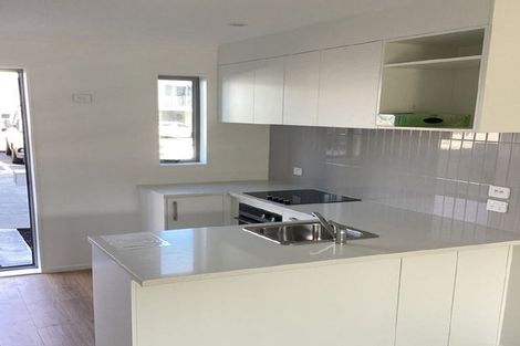 Photo of property in 17 Ngae Place, Mangere East, Auckland, 2024