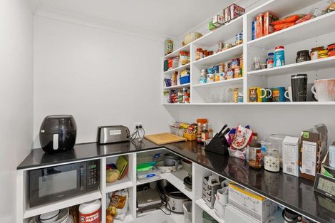 Photo of property in 44 Mcquillan Avenue, Woodend, 7610