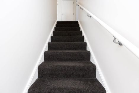 Photo of property in 1 Raeble Walkington Lane, Wallaceville, Upper Hutt, 5018