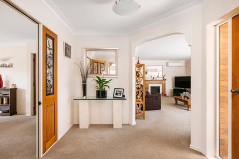 Photo of property in 86 Edgecumbe Road, Tauranga, 3110