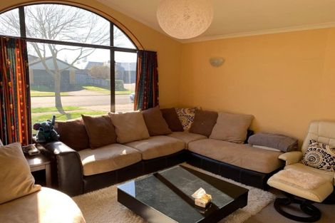 Photo of property in 37 Wentworth Drive, Rototuna North, Hamilton, 3210