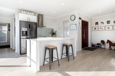 Photo of property in 4 Omapere Lane, Pyes Pa, Tauranga, 3112