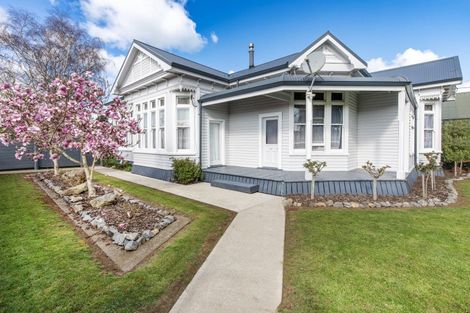 Photo of property in 2 Manila Street, Dannevirke, 4930