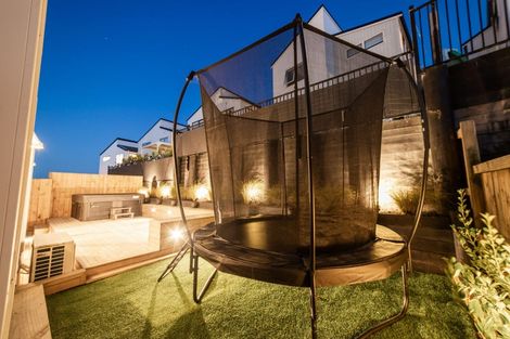 Photo of property in 35 Pohewa Road, Silverdale, 0932