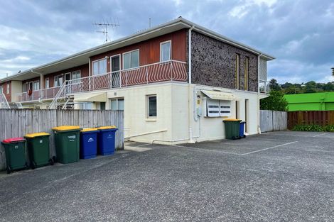 Photo of property in 4/773 Beach Road, Browns Bay, Auckland, 0630