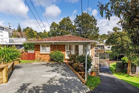 Photo of property in 1/10 Ellice Road, Totara Vale, Auckland, 0629