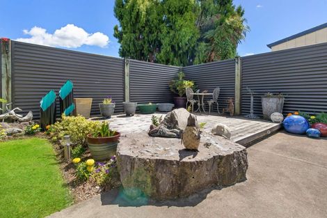 Photo of property in 19a Kawaha Point Road, Fairy Springs, Rotorua, 3015