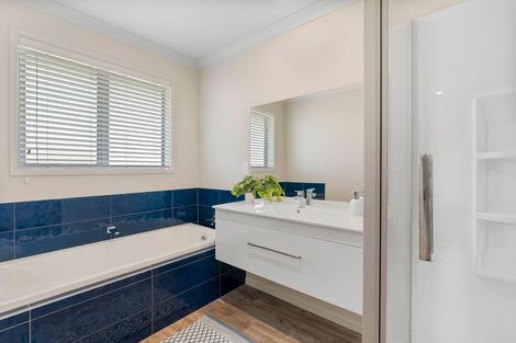 Photo of property in 15 Kara Place, Wharewaka, Taupo, 3330