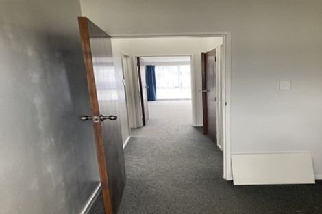 Photo of property in 2-4 Westmere Place, Takaro, Palmerston North, 4412