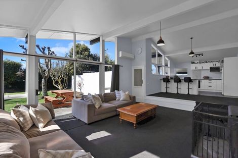 Photo of property in 2 Grahams Road, Tinwald, Ashburton, 7700