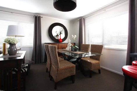 Photo of property in 34b Enderby Drive, Te Atatu Peninsula, Auckland, 0610