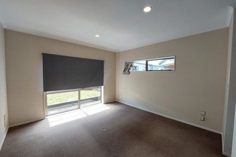Photo of property in 16h Lincoln Road, Henderson, Auckland, 0610