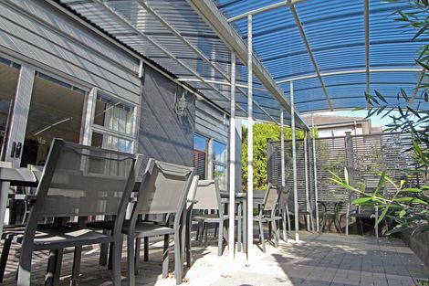 Photo of property in 44 Aberdeen Crescent, Wattle Downs, Auckland, 2103