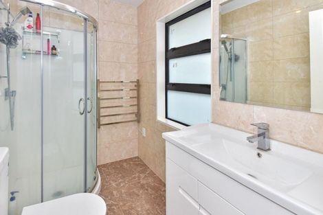 Photo of property in 5a Gordon Road, Papatoetoe, Auckland, 2025