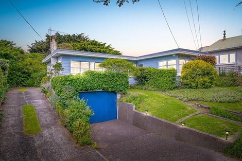 Photo of property in 102 Rosetta Road, Raumati South, Paraparaumu, 5032