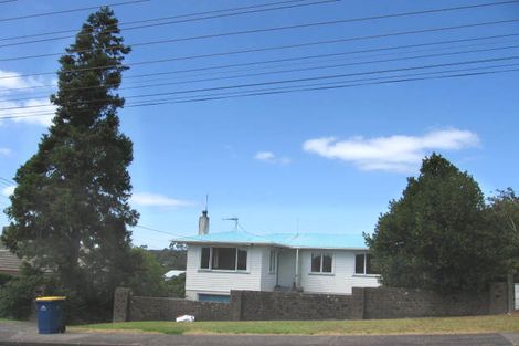 Photo of property in 79b Verbena Road, Birkdale, Auckland, 0626
