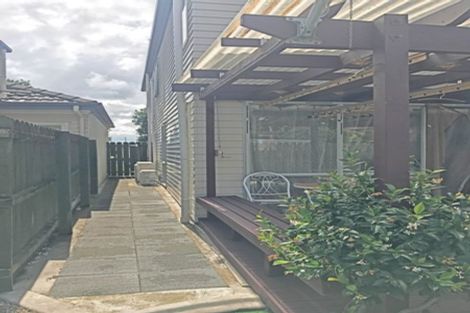 Photo of property in 30 Bruce Pulman Drive, Takanini, 2112