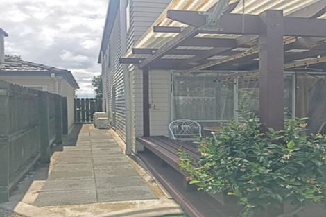 Photo of property in 30 Bruce Pulman Drive, Takanini, 2112