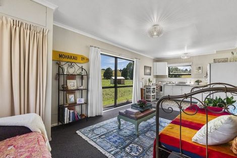 Photo of property in 1083 Tarata Road, Kaimata, Inglewood, 4387