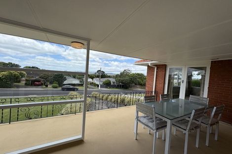 Photo of property in 54 Jaemont Avenue, Te Atatu South, Auckland, 0610