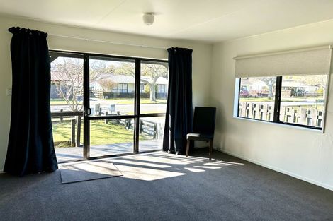 Photo of property in 49a Aquarius Drive, Kawaha Point, Rotorua, 3010