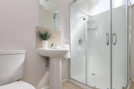 Photo of property in 35 Raroa Road, Kelburn, Wellington, 6012