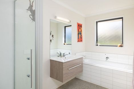 Photo of property in 12 Takutai Place, Diamond Harbour, Lyttelton, 8971