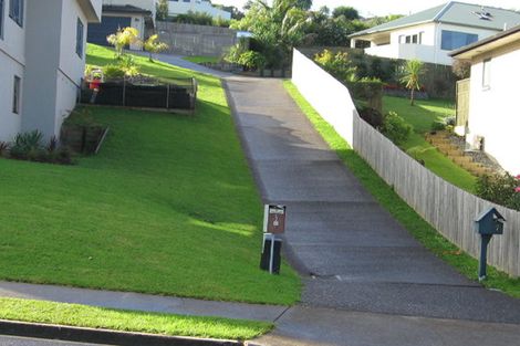 Photo of property in 7 Ambassador Glade, Orewa, 0931