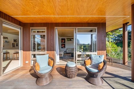 Photo of property in 10 Ferndale Drive, Waikanae, 5036