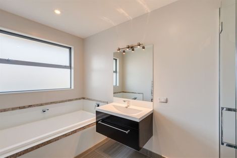 Photo of property in 11 Catkins Lane, Mairehau, Christchurch, 8052