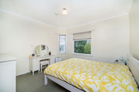 Photo of property in 1/3 Tui Glen Road, Birkenhead, Auckland, 0626