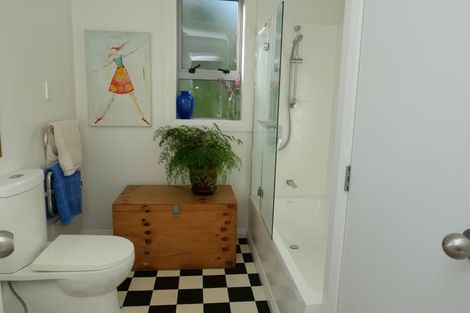 Photo of property in 13 Kainui Road, Raumati South, Paraparaumu, 5032