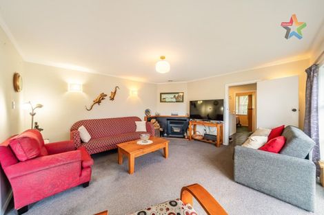Photo of property in 81 Horoeka Street, Stokes Valley, Lower Hutt, 5019