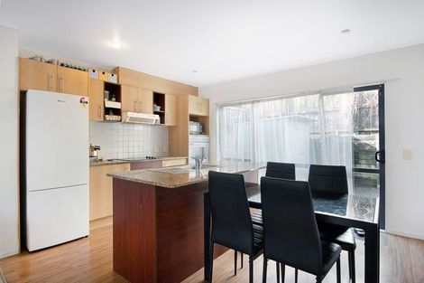 Photo of property in 11 Rakich Place, Henderson, Auckland, 0612