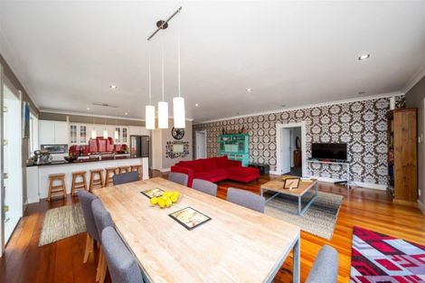 Photo of property in 19 Burns Street, Hawera, 4610