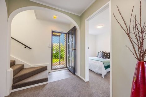 Photo of property in 2 Lomond Place, Tamatea, Napier, 4112