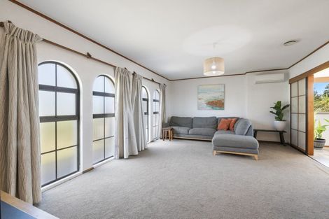 Photo of property in 1/78 Rangatira Road, Beach Haven, Auckland, 0626