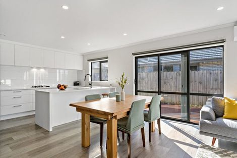 Photo of property in 18 Perla Road, Pukekohe, 2120