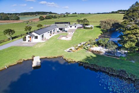 Photo of property in 110 Farmpark Road, Waiuku, 2681