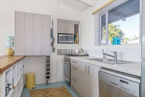 Photo of property in 6/4 Arkles Strand, Arkles Bay, Whangaparaoa, 0932