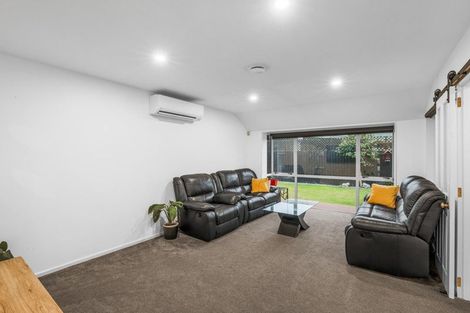 Photo of property in 3 Farquhars Road, Redwood, Christchurch, 8051