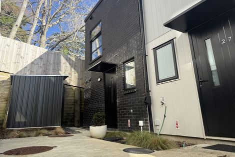 Photo of property in 25 Tokai Place, Glen Eden, 0602