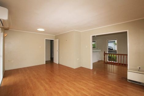 Photo of property in 20 Simon Ellice Drive, Bayview, Auckland, 0629